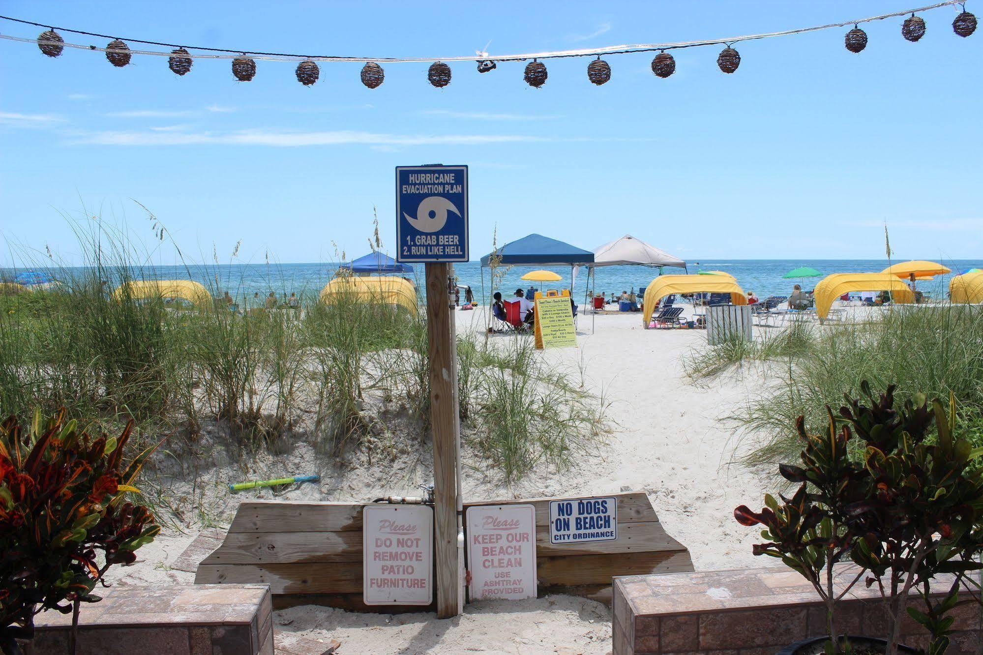 Schooner Hotel St. Pete Beach Exterior foto